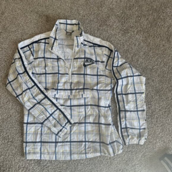 Nike Packable Garment Jacket - Picture 2 of 8